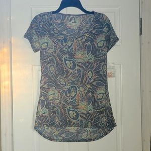 Lularoe Classic T, Size XS, Retro Faded Pattern